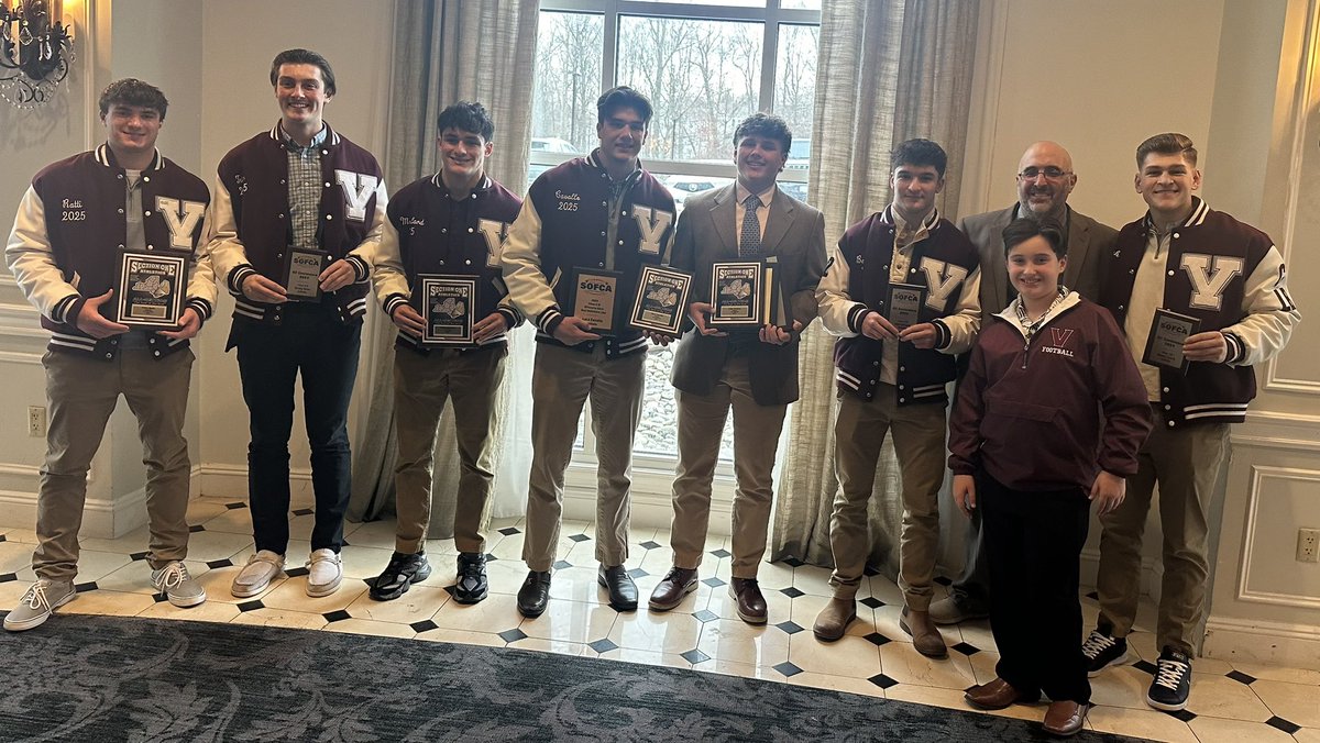 Football had their All Section/All conference dinner today! Let’s give two claps 👏👏 for our team who took home some hardware! #proudAD