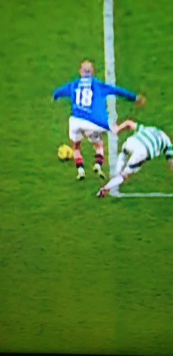 Wee McCann saying Cerney foot is on line when Scales pulled him, so it was a defo penalty..hurting wee dick. Clearly his foot is outside the box.