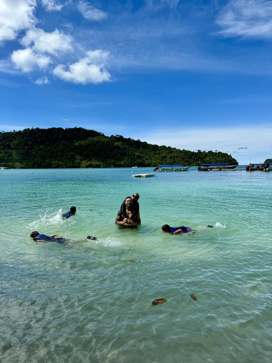 SonnyBWilliams's tweet photo. Langkawi, Malaysia. Alhumdulliah ❤️🤲🏾🇲🇾 https://t.co/FX3Ufffszl