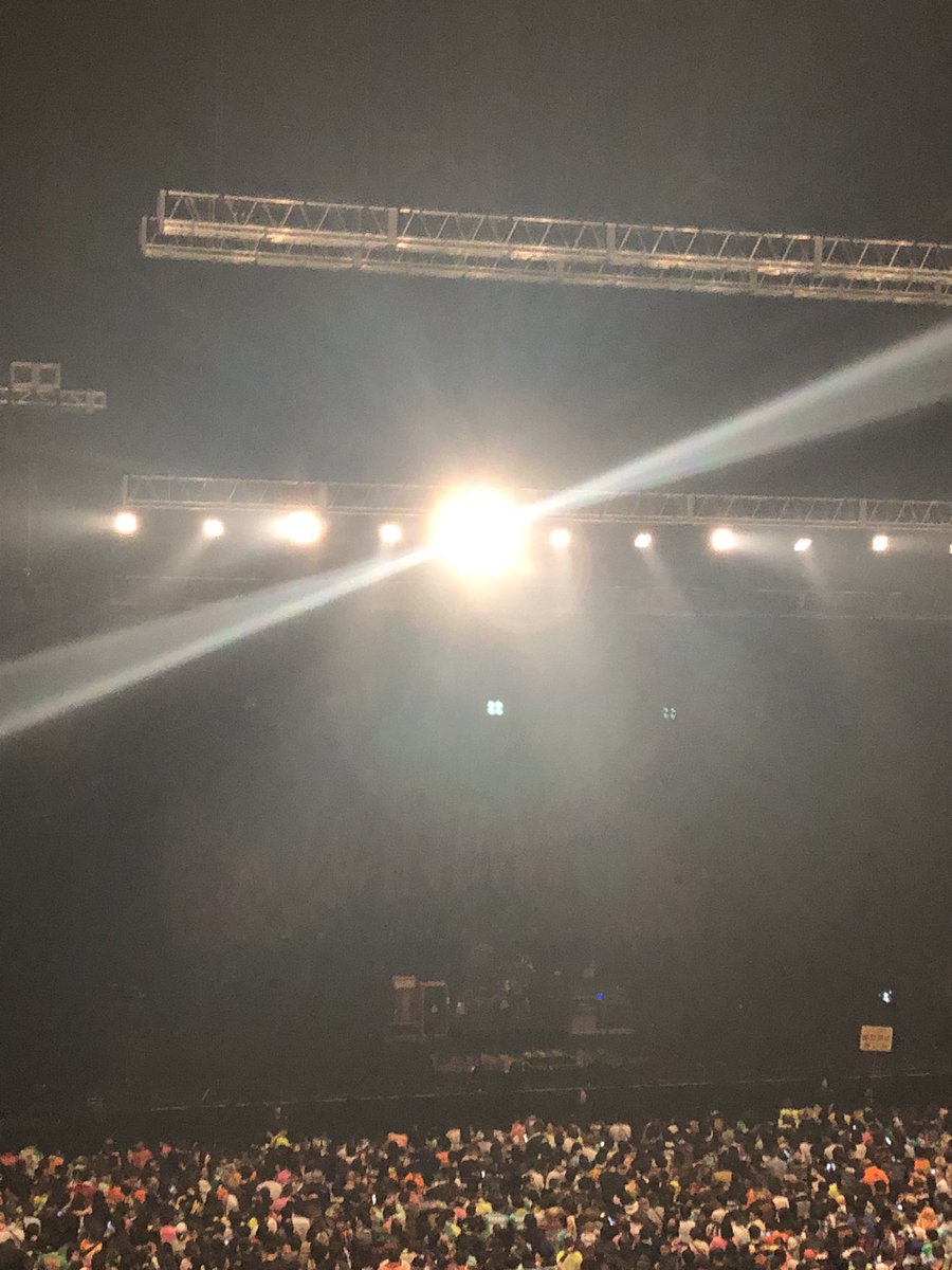 KAsahikawa's tweet photo. WANIMA boil down 昨日はここからでした！
今年最後のWANIMA!
来年も行けるだけLive行く。
北海道帰ります！
♯WANIMA
♯ジェットスター https://t.co/2V7ppk2mBr