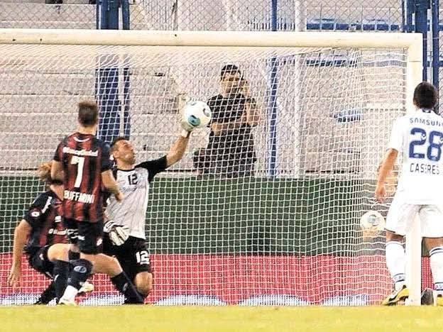 <a href="/CAHuracan/">CA Huracán</a> ganar un campeonato en la cancha de Vélez no es para cualquiera 😉🤏🏻