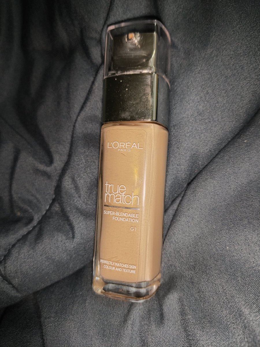 frungfrungff's tweet image. ส่งต่อรองพื้น loreal true match สี G1 สำหรับผิวขาวเหลืองค่ะ💞 เหลือเยอะมากๆ ลงแล้วผิวสวยมากก แต่เข้มไปหน่อยสำหรับเค้า ส่งต่อ 230รวมส่งค่าา💖 #lorealtruematch #ส่งต่อเครื่องสําอาง #ส่งต่อสกินแคร์ #ส่งต่อเครื่องสําอางมือสอง #ส่งต่อเครื่องสําอางค์