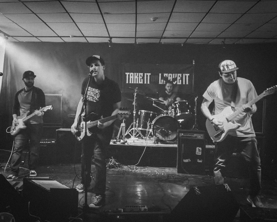 TIOLI_Band's tweet photo. Thank you so much to everybody who came out to Jimmy's last night! We lit up the night with Break Luck, Little Miss Carriage, Fat Bangs &amp; Derailment and we can't wait to tell you our plans for 2025. Shout out to Jimmy's and PoorManNJ for a great show. See you next year! https://t.co/5Rh4whxDxA