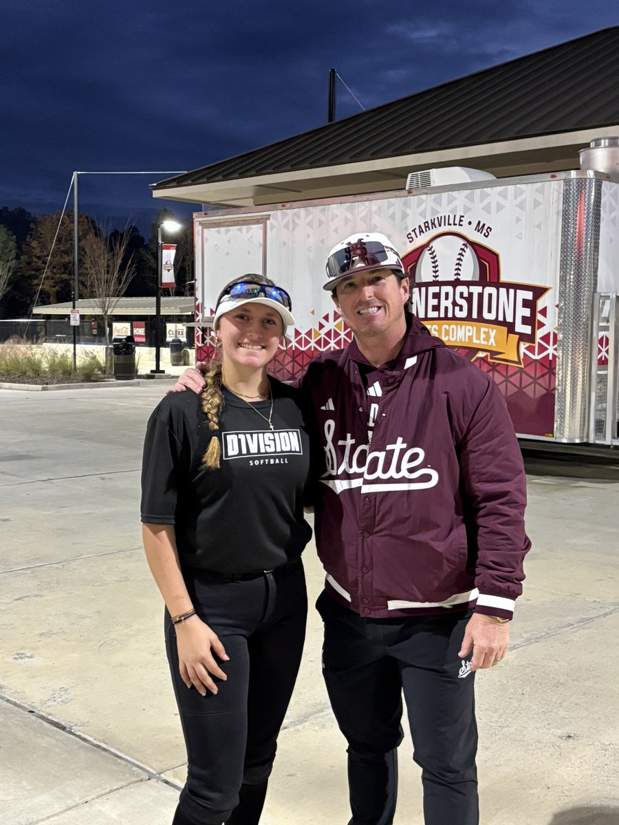 RylanCozz46's tweet photo. So thankful for the Mississippi State camp with my @d1vision_sb team and Coach Dorian. Great chance to work with @MrCoachTbratt and players from all over!  @HailStateSB @leobsbl @bowey23 https://t.co/vhvzlSo6xR