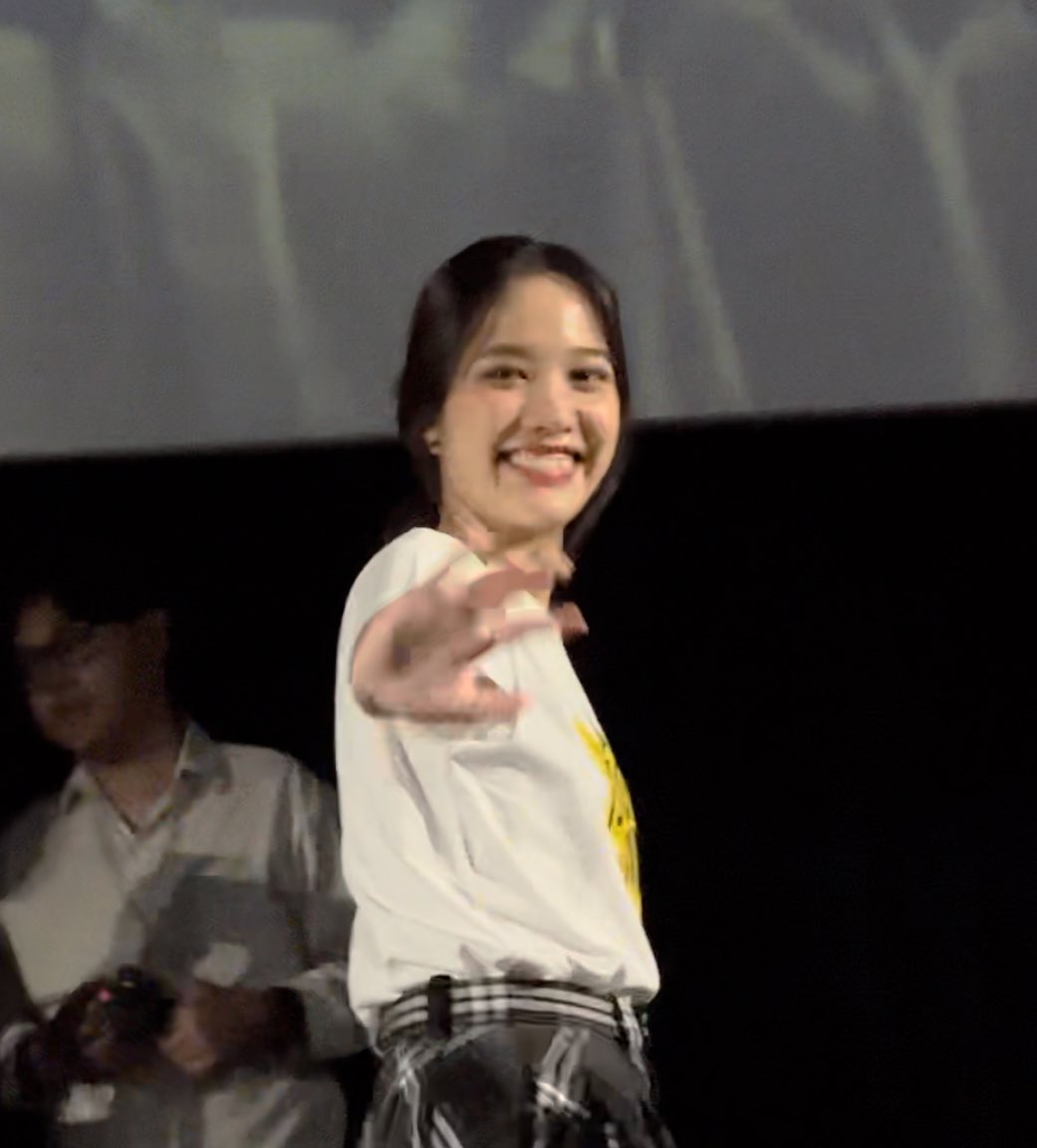 minaphile0324's tweet image. ยังภาวนาเหมือนเดิมทุกวันว่าขอให้น้องฟรีนมีแต่รอยยิ้มในทุกๆวัน ขอให้น้องฟรีนใช้ชีวิตในแต่ละวันแบบที่อยากใช้ ขอให้พบเจอคนที่ดี เจอความรักดีๆ หรือถ้ายังอยากทำงานก็เอาเลยเต็มที่ ซัพพอร์ตและเชื่อมั่นในทุกการตัดสินใจของฟรีนเสมอ วันแรกพี่รักฟรีนยังไง…
