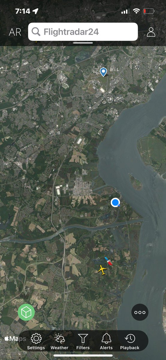 _emmaamelia's tweet photo. First #drone of the night and radar is clear (not a plane). #dronesightings https://t.co/e2HYpCZfAv
