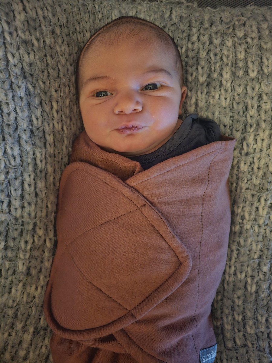 Hey guys I'm a dad now