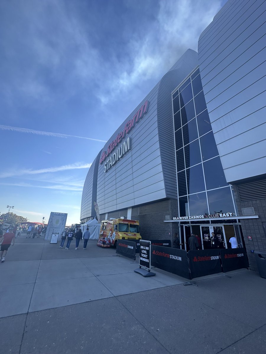 harfyy's tweet photo. Okay I missed phoenix a limitless more than I thought https://t.co/0cc5pnMzPa
