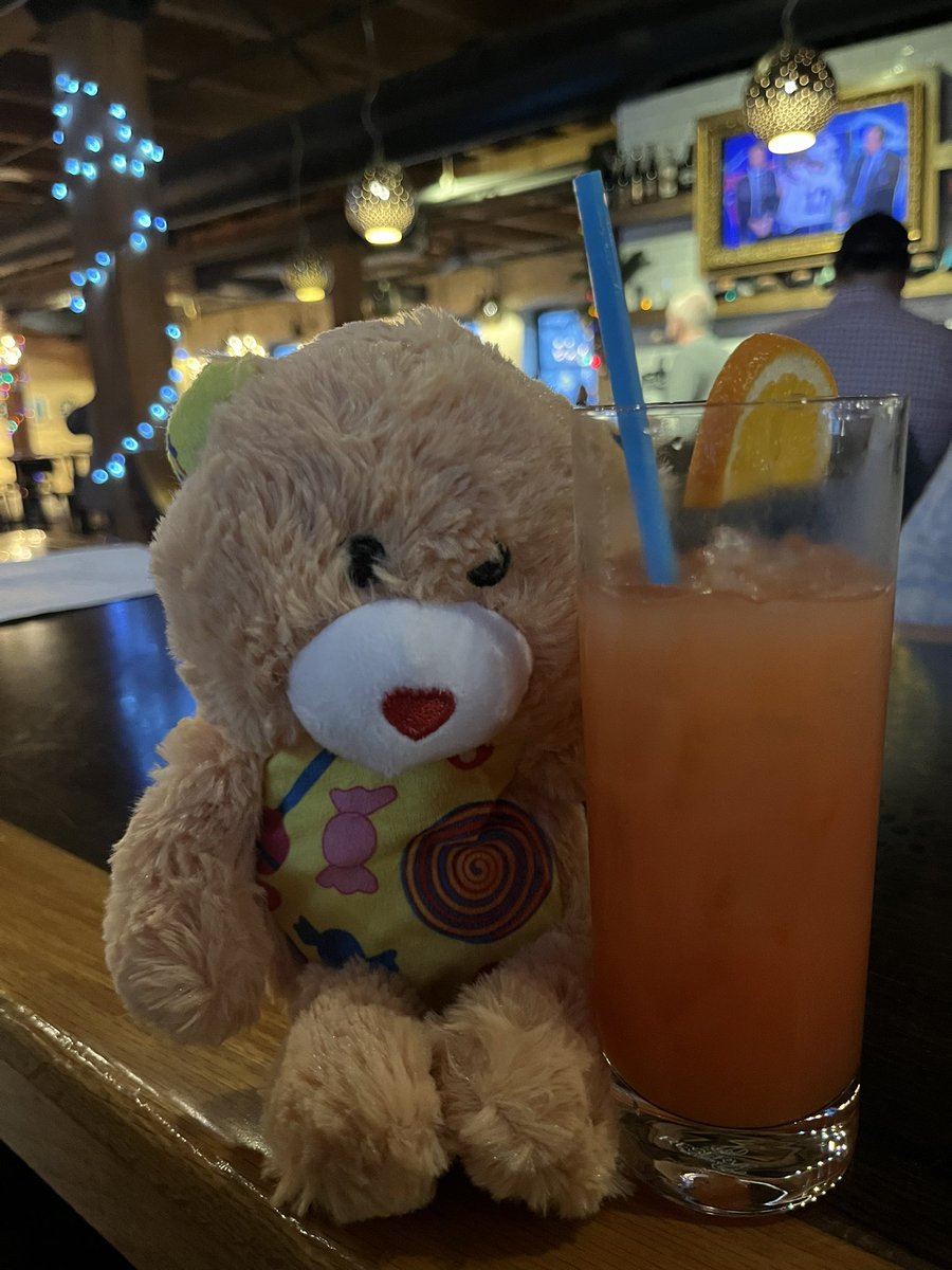 bbmogwai's tweet photo. released and living his best life https://t.co/8BYtc2Qads