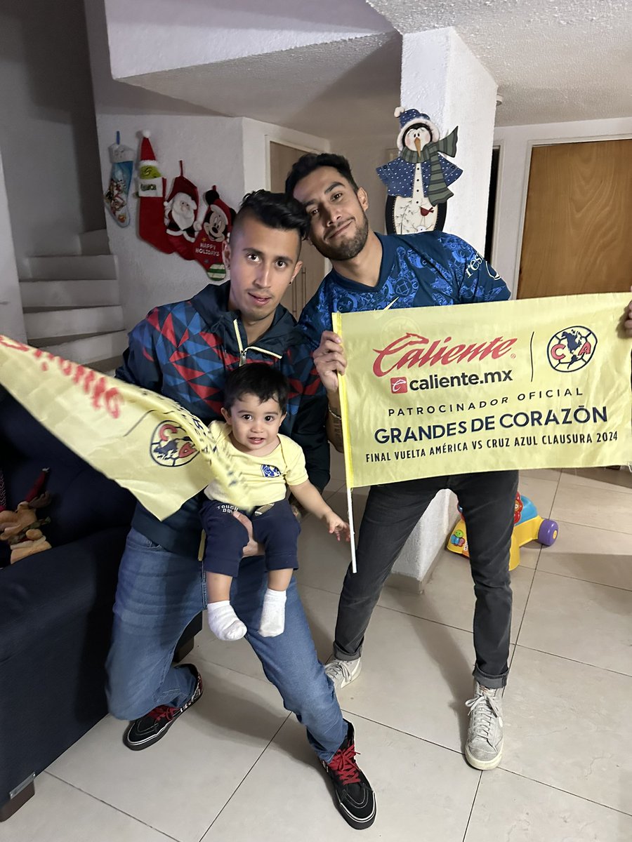 Naviatto's tweet photo. Vamos por el TRI!!! #VamosAmerica @ClubAmerica #ClubAmerica #final https://t.co/MmE7OI3Aa8