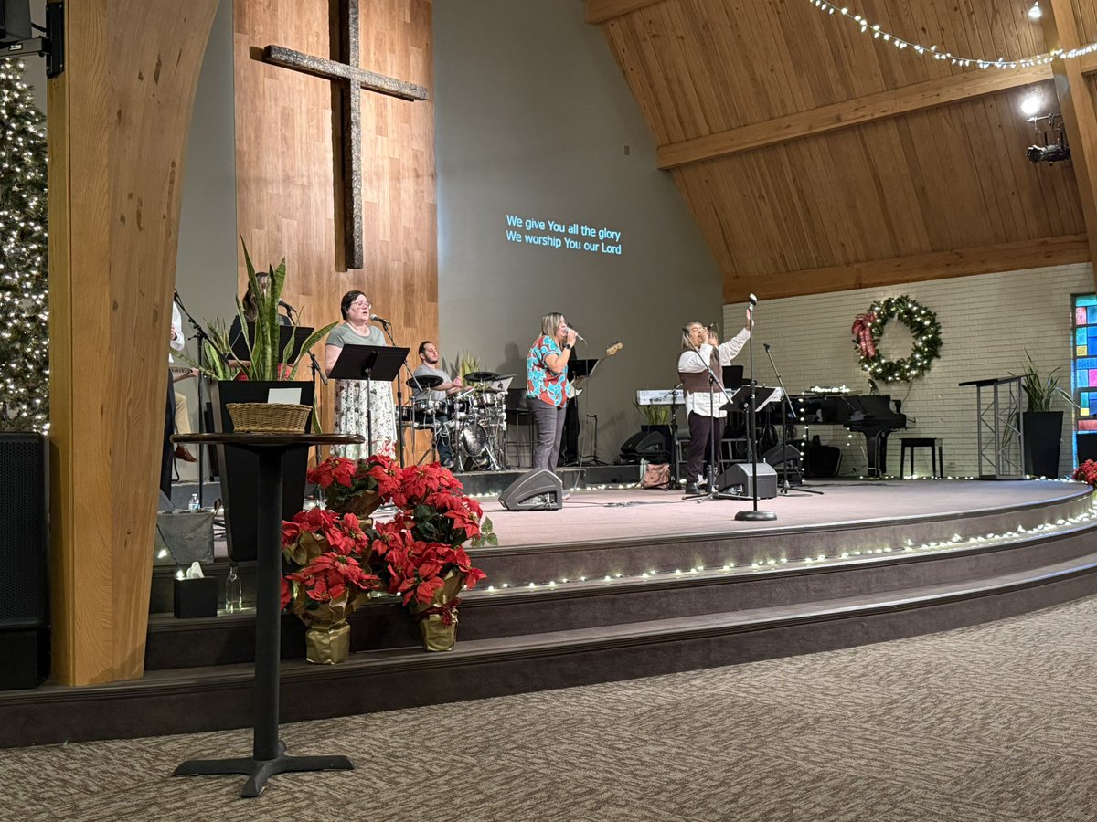 Living Word Church - Lansing, IL tweet media