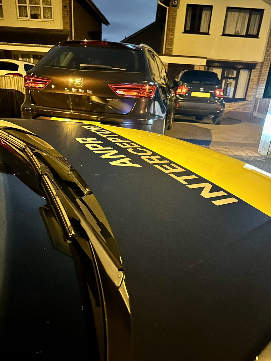 Trafficwmp's tweet photo. Officers from #Eunit #ANPRInterceptors saw this Seat Leon in Sutton Coldfield. The driver tried to park on a random drive to hide that fact that he wasn’t insured. Vehicle seized and driver reported. https://t.co/73pB5f0guN