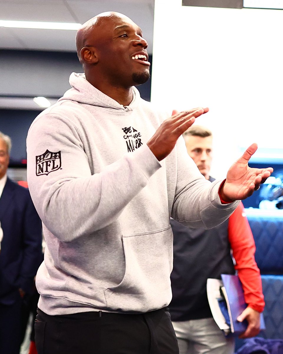HoustonTexans's tweet photo. DeMeco Ryans is the sixth head coach since 2000 to win the division in each of his first two seasons 🔥 https://t.co/IBOovdeFmM