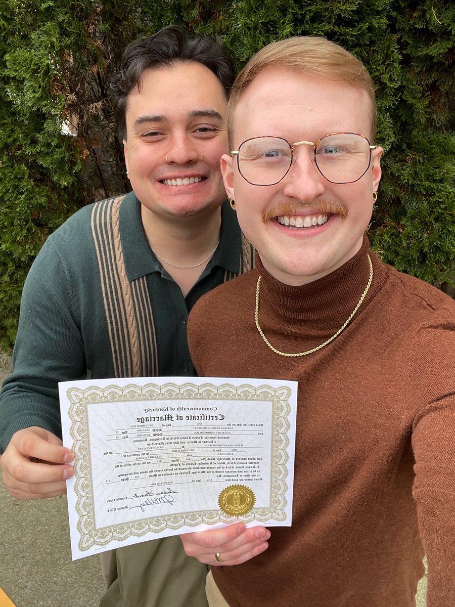 We got gay married 🫶🏻🏳️‍🌈 I love you so much, Nate (12/13/24)
