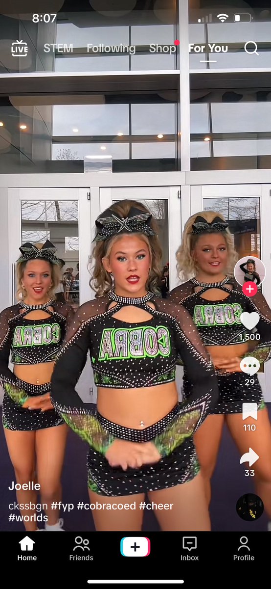 mo_cheer10's tweet photo. THESE UNISSS OMG https://t.co/zPszEJvvTT