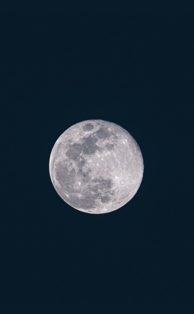 jovanixofficial's tweet photo. Luna llena !!!!!! Auuuuuuuuu https://t.co/MWMxZdDKkR