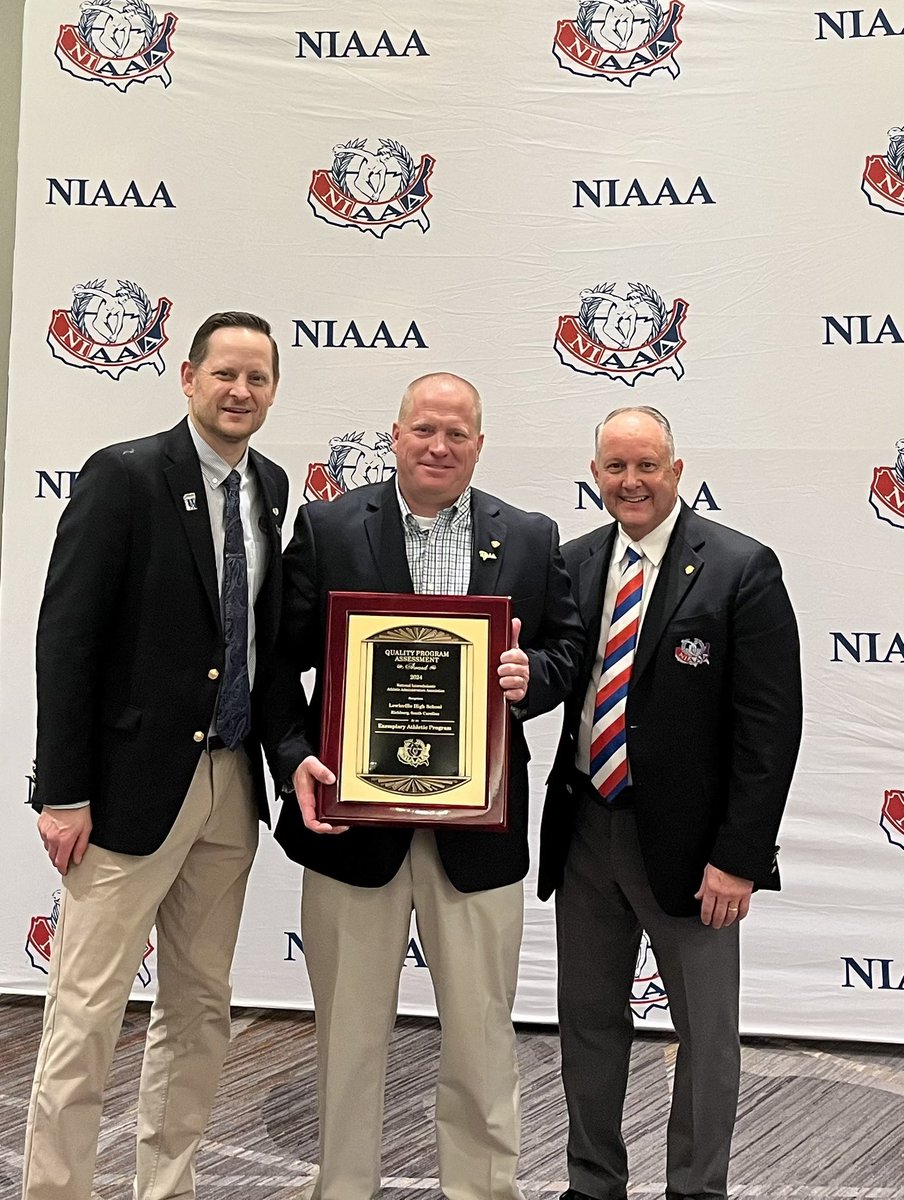 HighLewisville's tweet photo. It’s official, Lewisville High School just received the Quality Program Award from the NIAAA. So proud to earn the highest award issued by the NIAAA. Only 1 of 90 schools across the nation to earn this award. Big thanks to school administrators, teachers and coaches at LHS! https://t.co/hYuJBBy5Gx