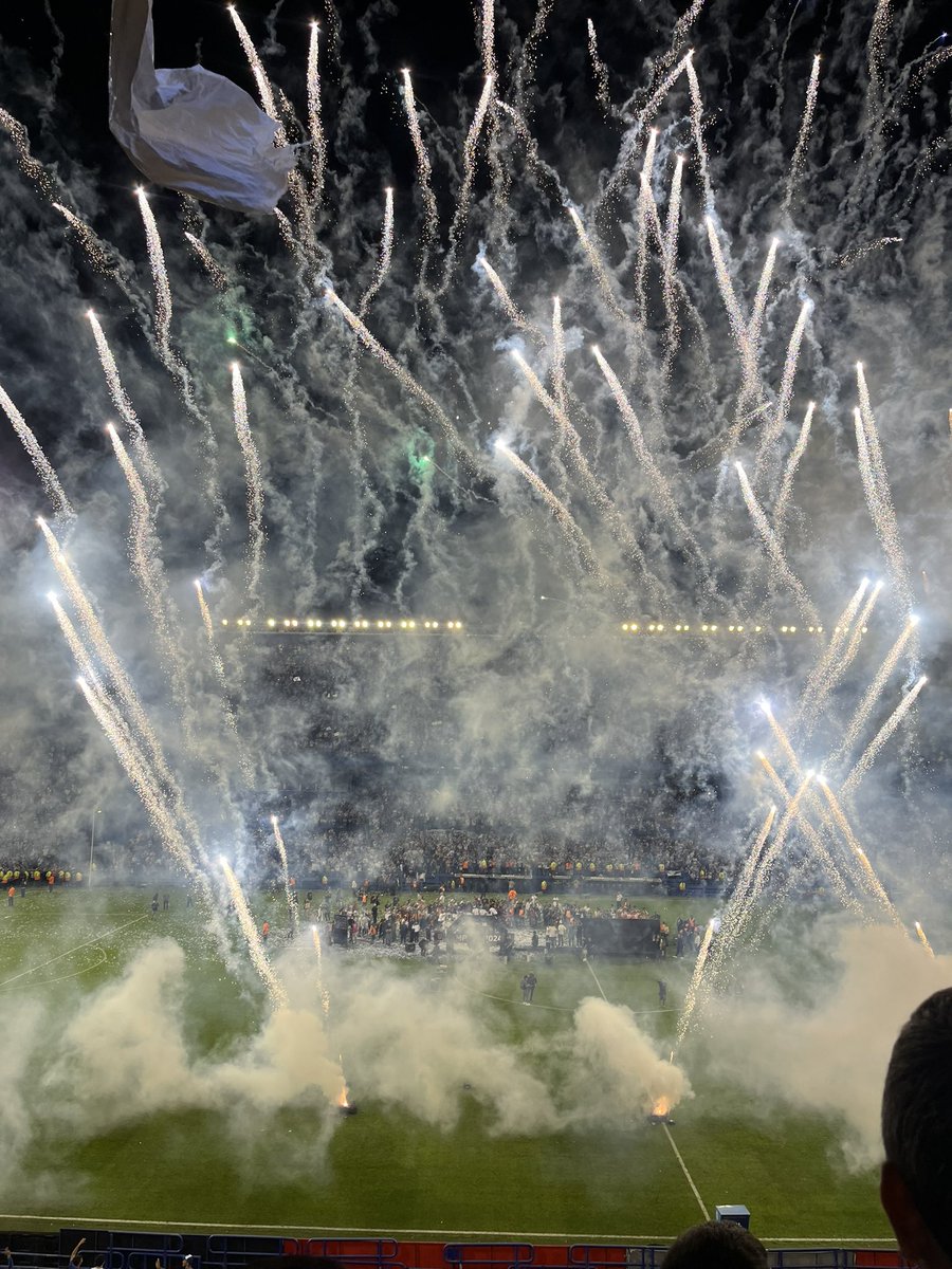 Agustina tweet media