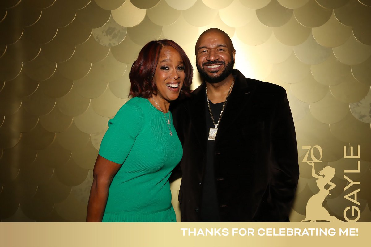 DJSUSSONE's tweet image. Two nights ago I djed the surprise party for my friend Gayle King. It was such a great time.  Thank you to Oprah for having me there. I greatly appreciate you.  Gayle was so surprised. An amazing time!! ❤️🙌🏽