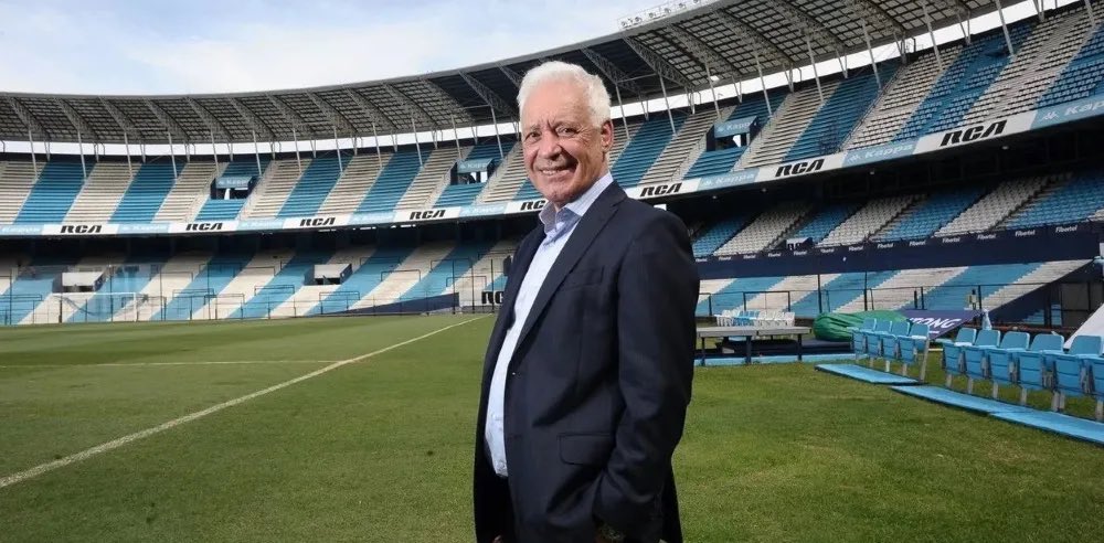 La organización de la elección fue un lujo. Un ejemplo de todo lo bueno d esta dirigencia q volvió a ubicar a #Racing en su histórico lugar de 3er Grande. 6 títulos en 10 años (Ligas, Copas locales e internacionales) y cuentas en orden.

No es campaña, es gratitud: #GraciasBlanco