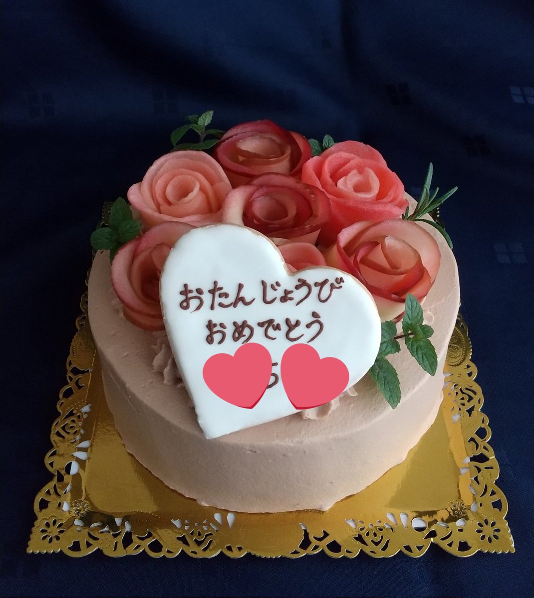 natural_citron's tweet photo. Bonjour☀️12/16㈪16時半までの営業です。
🎂#チョコクリームのショートケーキ
🍎#アップルローズ
🍎#紅玉
🍎#紅の夢
#オーガニックチョコレート
#KAOKA
#北海道産生クリーム
中のスポンジはプレーンでチョコ過ぎない感じに🧸
Bonne journée https://t.co/K2ALdD18hq