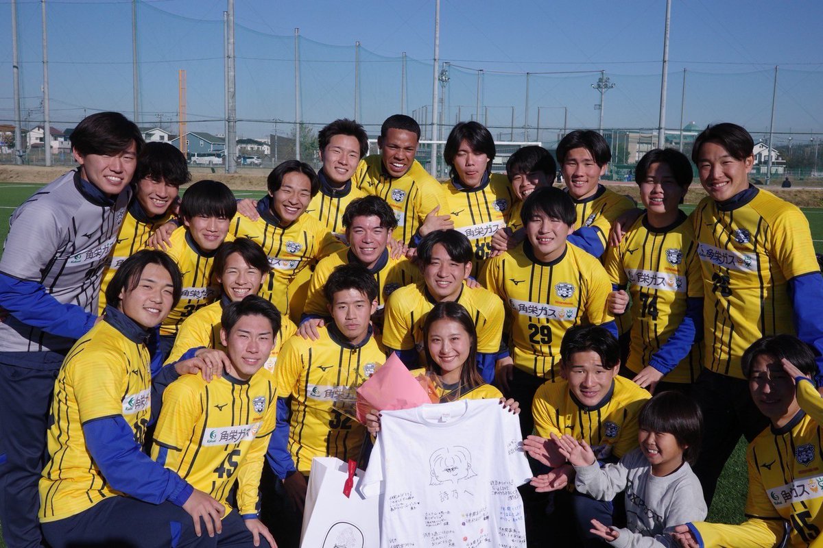 josaifc_'s tweet photo. 先日4年生を送る会が行われました！
昨日をもって、4年生は正式に引退となります。
様々な種目で学年対抗で競い、優勝は4年生でした！
今までチームを支えてくださり、本当にありがとうございました。
これからもそれぞれの道で頑張ってください！
4年生のみなさん、本当にありがとうございました！ https://t.co/X5bXcbzAU6