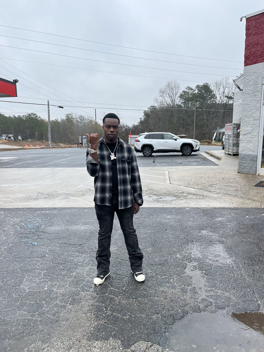 JonnyBlves's tweet photo. Tell me dat you proud to see me where im pose to be 🦅🛐  #25 https://t.co/ZVVwlXtIkn