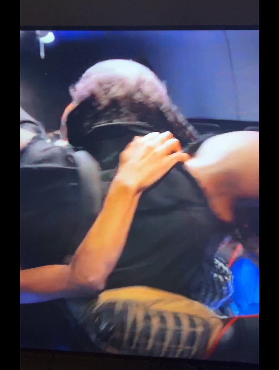 theweekendmua's tweet photo. Now why they do security like that 😭😭😭 #joselinecaberet #Zeus #Joselinehernandez #joseline https://t.co/E8V9ekXpYT
