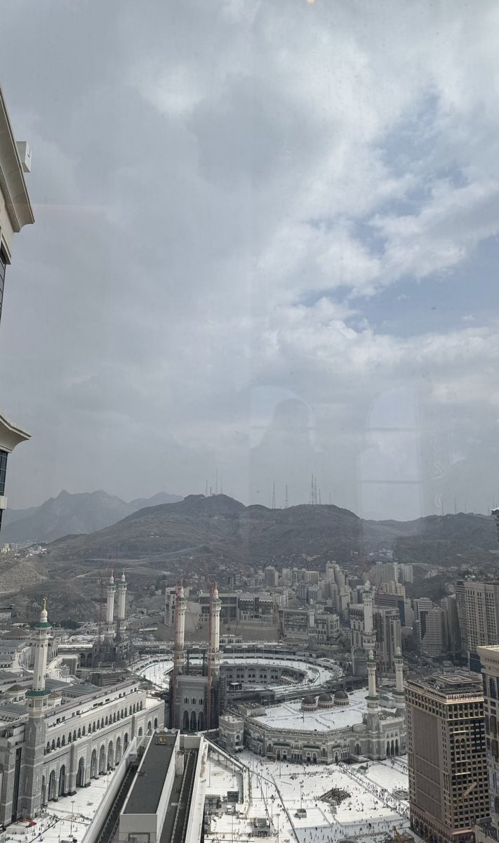 _ll96v's tweet photo. @3izez_ فندق العنوان جبل عمر جيته قبل ٣ اسابيع واسعارهم متوسطة واتوقع جديد فاتح ، نظيف وقريب من الحرم وعندهم باصات توصل للحرم وفي مسجد بالدور الأخير وفطورهم لذيذ https://t.co/4kommVbnwE