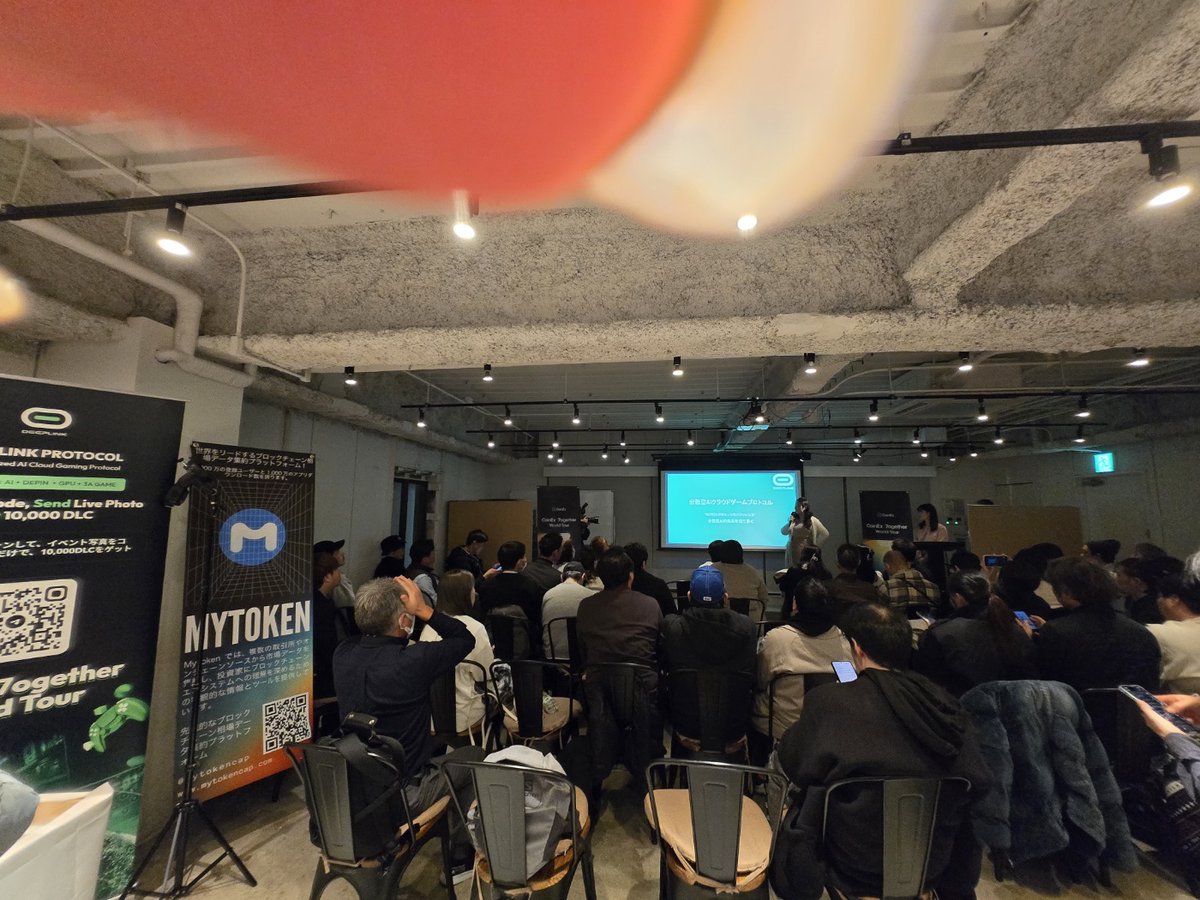 DeepLinkGlobal's tweet photo. @DeepLinkGlobal as a sponsor of the CoinEx 7 Together World Tour Conference in Japan🇯🇵 .

Our Japanese consultants delivered a keynote speech on behalf of DeepLink, and there was no doubt that decentralized AI cloud gaming is the future.🎮🎮🎮

@coinexcom #DeepLink #CloudGame #GPU #gaming