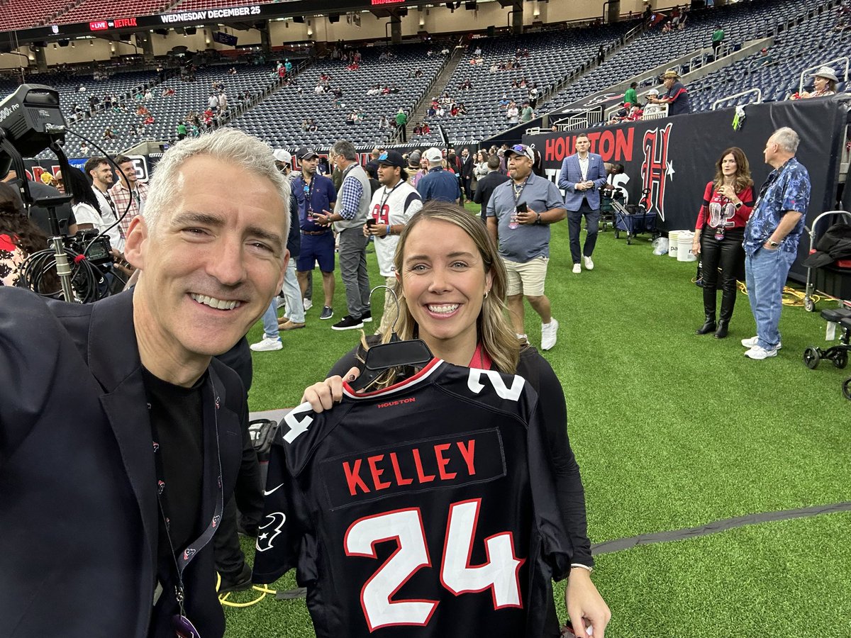 Simon Kelley (@simonkelleymd) on Twitter photo Super fun representing <a href="/TexasChildrens/">Texas Children's</a> for the coin toss at the <a href="/HoustonTexans/">Houston Texans</a> v Miami dolphins game today. <a href="/TCHOrtho_Sports/">Texas Children's Orthopedics & Sports Medicine</a> is building something special! Super fun representing <a href="/TexasChildrens/">Texas Children's</a> for the coin toss at the <a href="/HoustonTexans/">Houston Texans</a> v Miami dolphins game today. <a href="/TCHOrtho_Sports/">Texas Children's Orthopedics & Sports Medicine</a> is building something special!