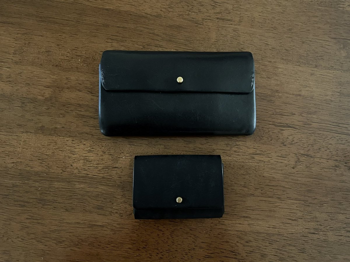 来年の目標のひとつ、仕事も生活もキャッシュレス化。まずはSAFUJIのちいさなお財布を手に入れた。形から入る人です。
#ミニ長財布 から #こさいふM へ