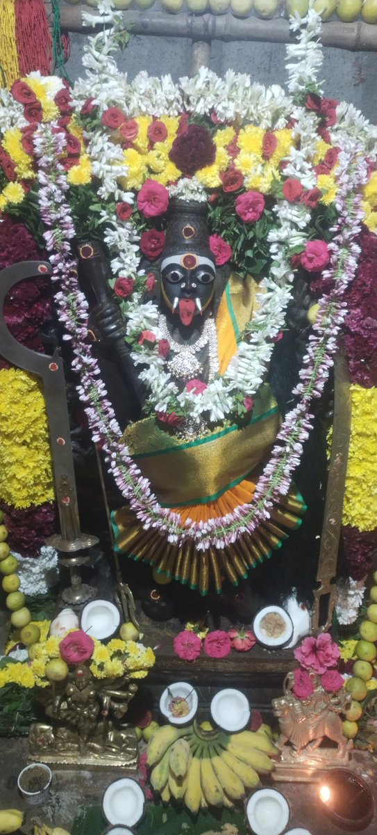 SelangoSamy's tweet photo. 🔥🌺🕉️🙏 ஓம் ஸ்ரீ சிவ குரு நாதா போற்றி ஓம் ஸ்ரீ சிவமே போற்றி ஓம் ஸ்ரீ பரமேஸ்வரா போற்றி ஓம் ஸ்ரீ வனபத்ரகாளி தாயே போற்றி மார்கழி மாதம் ஒன்றாம் தேதி திங்கள்கிழமை இறைவனோடு அனுகிரகம் பெற்று அனைவரும் நலமாக வாழ வேண்டும் சிவ காலை வணக்கம் வாழ்க வளமுடன் https://t.co/6Mf8zhAxvJ