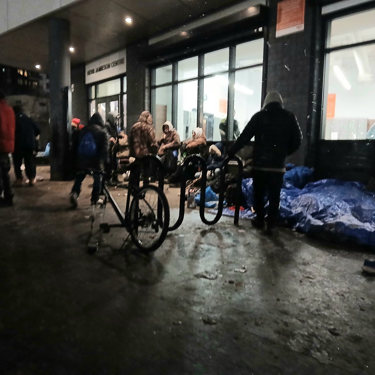 MurrayManera's tweet photo. Here's Edmonton's Hope Mission last night after work around 11:30pm
Things are not OK at the men's shelter 
Government is lying 
Come on down look for yourself 

#yegdt #McCauley #Edmonton #ucp #abpoli #ableg #mentalhealth https://t.co/az2XXyG031