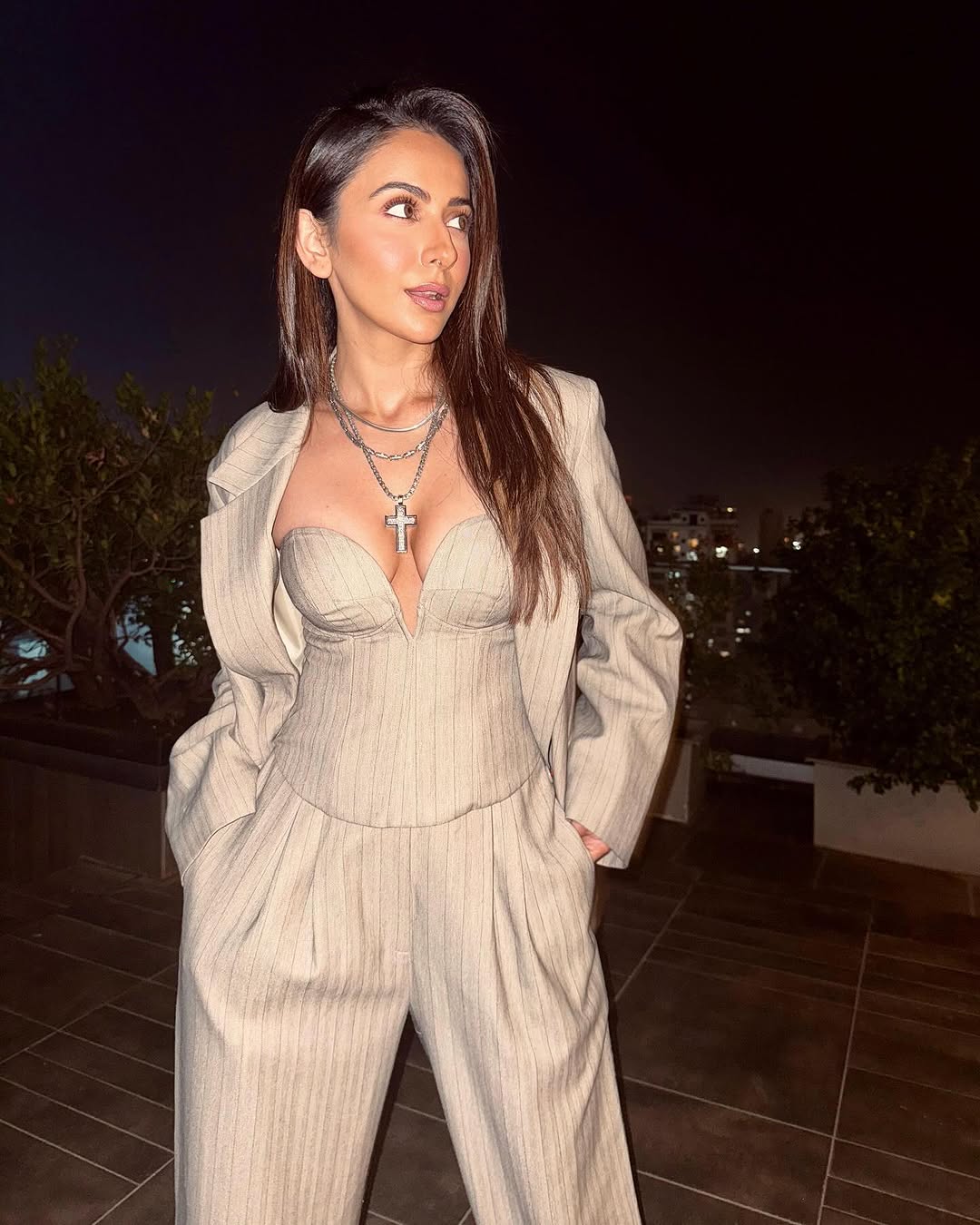 Ge4qXxcXQAAH3Tz?format=jpg&name=large