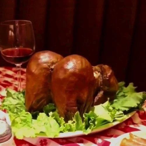 sweetpatchSP's tweet photo. Why does the guy on the couch remind me of the turkey ass from Norbit😭😭 https://t.co/wBGzdQ4Wxt