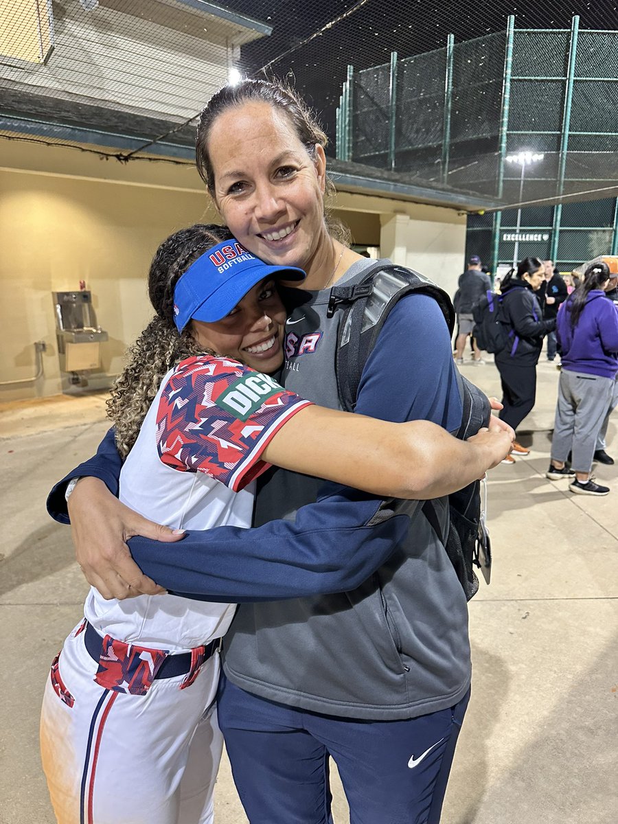 AnabelaA2026 tweet media