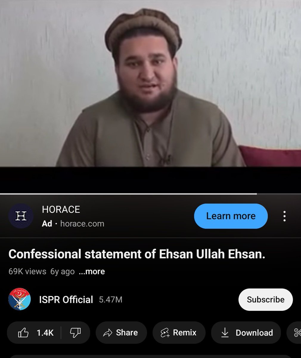 ProfessorPTI's tweet photo. یہ احسان اللہ احسان ہے جس نے آج کے دن 16 دسمبر کو پشاور میں ہمارے بچے شہید کر دییے تھے اسے ہماری فوج نے پکڑا تھا لیکن آج کل یہ ترکی میں سکون کی زندگی گزار رہا ہے اس کی ملٹری کورٹ میں ٹرائل کیوں نہیں کی گئی ؟ اس کو گولی کیوں نہیں ماری گئی ؟ کیونکہ یہ جو دہشت گردی ہے اس کے پیچھے وردی ہے اور اے پی ایس کا جو سانحہ ہوا تھا وہ بھی خود اس دہشت گرد فوج نے کروایا تھا 
نوٹ: ہمارے پیارے ڈی جی آئی ایس آئی لیفٹیننٹ جنرل ندیم انجم نے کہا تھا کہ ہم نہ چاہے تو کوئی ملک چھوڑ کر نہیں جا سکتا