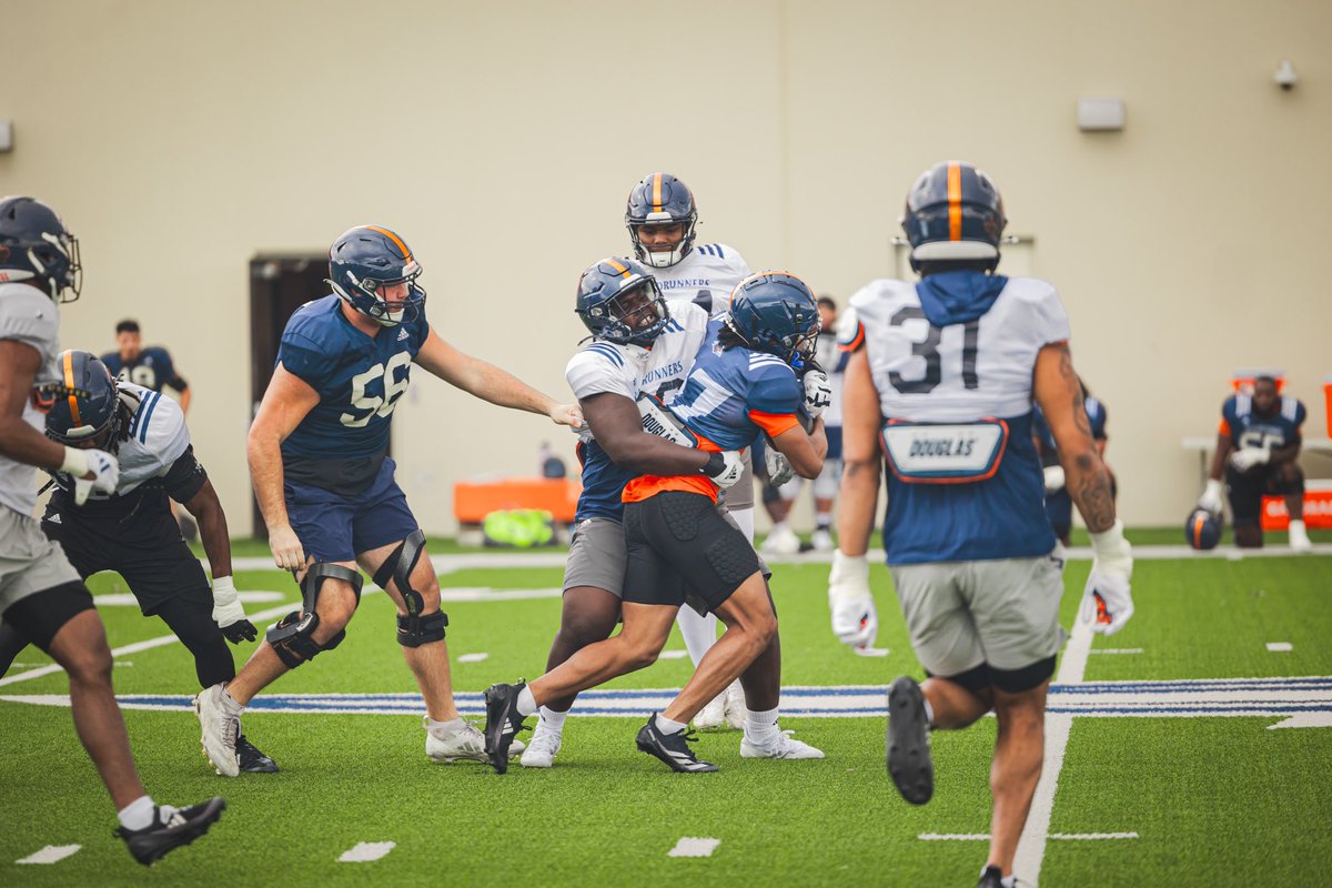 We GET to do this 😤🏈 

#210TriangleOfToughness 
#passion | #BirdsUp🤙