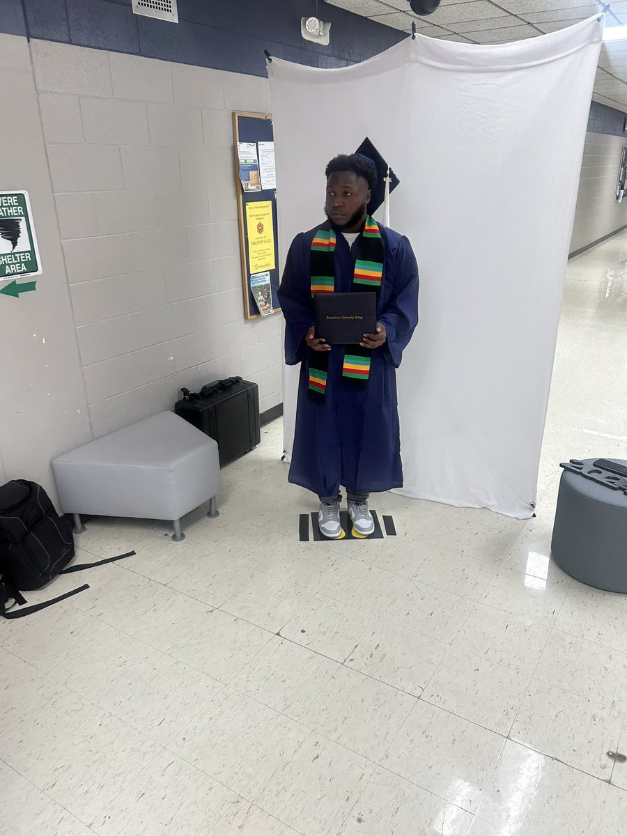 T w o 4️⃣ tweet media