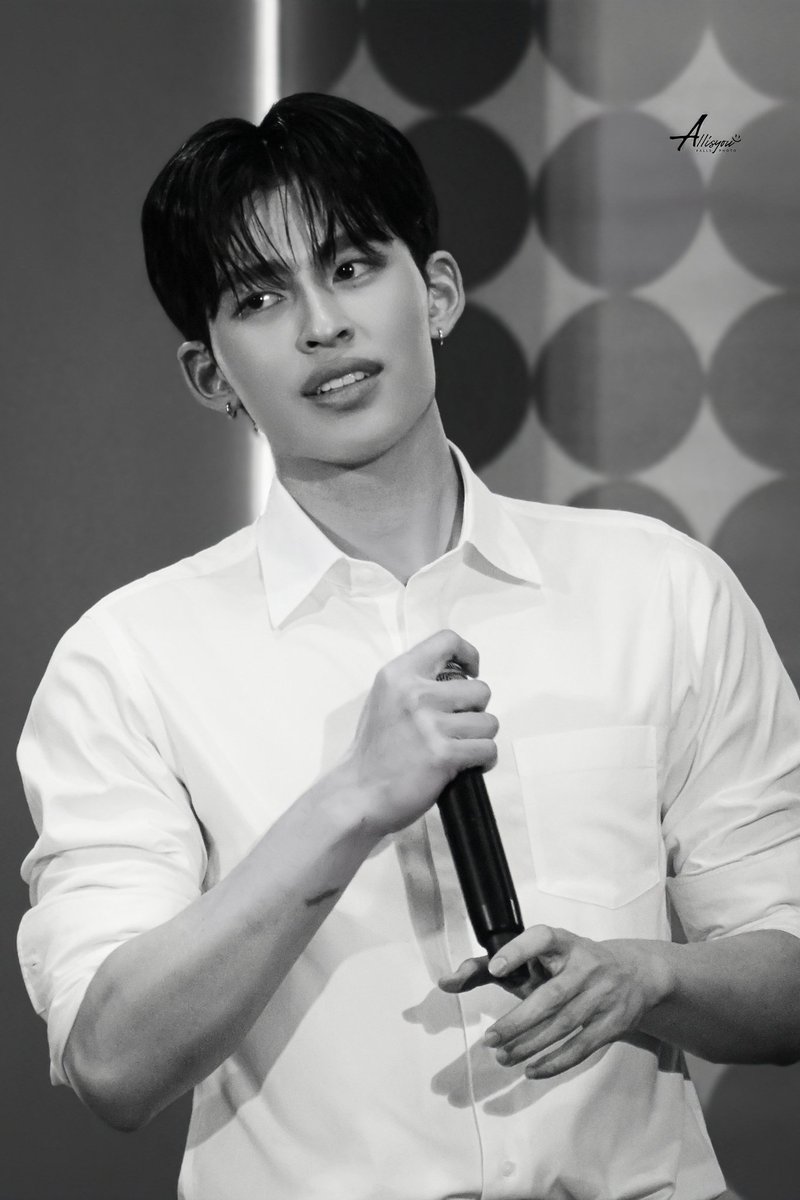 [151224]  ปอนด์​ที่หุ่นดี.. มาเจอกับเสื้อเชิ้ต.. 🫠🫠🫠

PONDxImperialSamrong 
#IMGivingGiftxPond
#ppnaravit <a href="/ppnaravit/">ppnaravit</a>

-- #AllsPhoto​ -​-