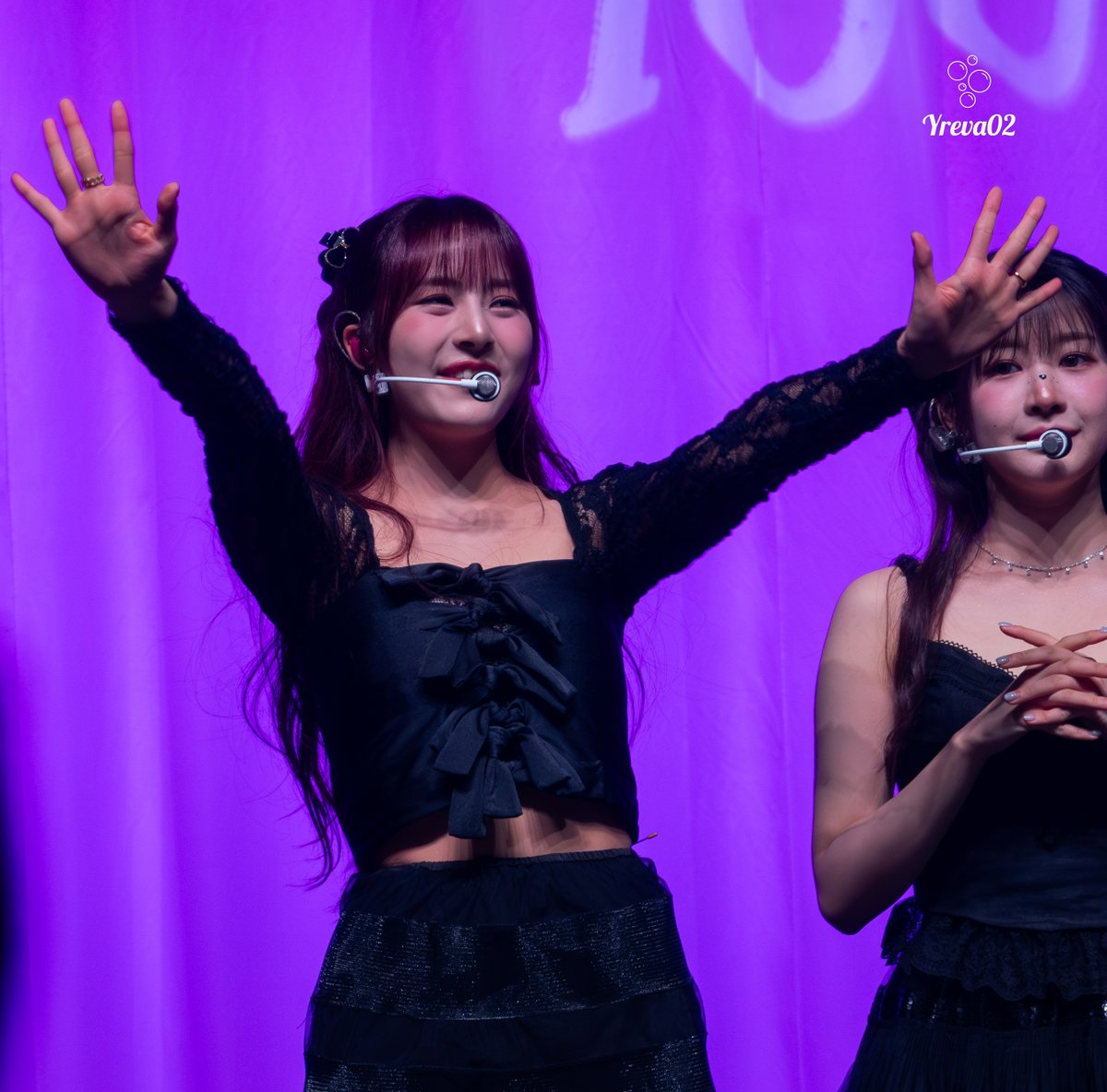 yreva02's tweet photo. Hana fifty fifty chicago 241210   
#fiftyfifty #LoveSprinkleTour_in_USA 
#피프티피프티 #하나 #hana https://t.co/MK5oaqCqGm