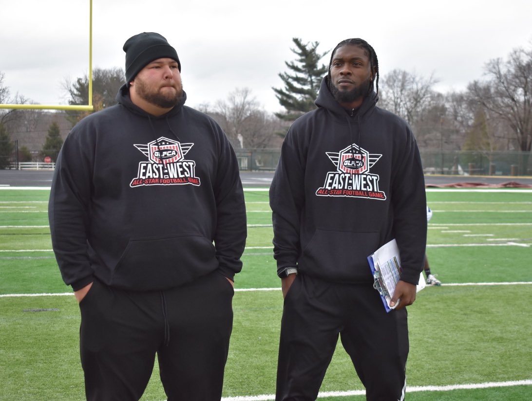 Mekale McKay II (@1_mckay_2) on Twitter photo I Had A Great Experience Coaching In The 2024 East vs West Kentucky All Star Game !! Thank You <a href="/CoachVanderpool/">Simon Vanderpool</a> & <a href="/GLFCA1/">GLFCA</a> For Having Me !!
Blessings!! 🙏🏾🙌🏾
<a href="/mooremustangs/">THE Marion C. Moore</a>
<a href="/MooreMustangFB/">Moore Mustangs Football</a>
<a href="/GLFCA1/">GLFCA</a> I Had A Great Experience Coaching In The 2024 East vs West Kentucky All Star Game !! Thank You <a href="/CoachVanderpool/">Simon Vanderpool</a> & <a href="/GLFCA1/">GLFCA</a> For Having Me !!
Blessings!! 🙏🏾🙌🏾
<a href="/mooremustangs/">THE Marion C. Moore</a>
<a href="/MooreMustangFB/">Moore Mustangs Football</a>
<a href="/GLFCA1/">GLFCA</a>