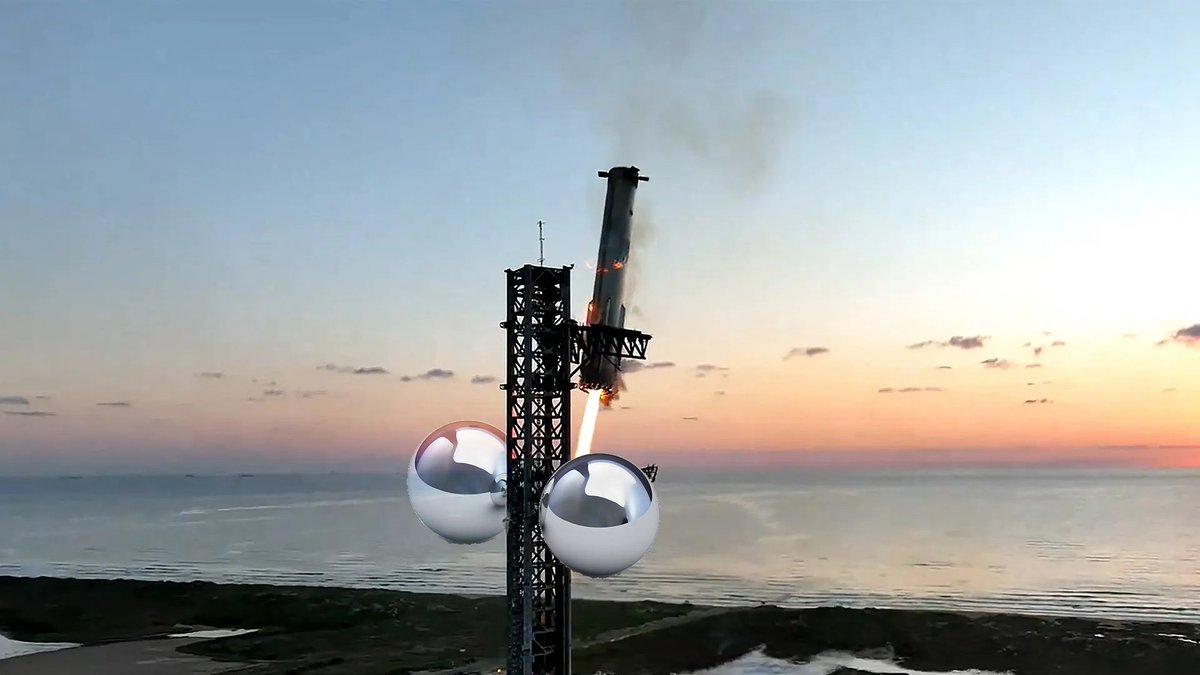 TheDevilCloud's tweet photo. Hey @ElonMusk and @SpaceX - I think the platform needs some spherical heatsink ballasts. Don't you? #SpaceX #ElonMusk #Tech #RocketProject https://t.co/fiRy0rmxsb