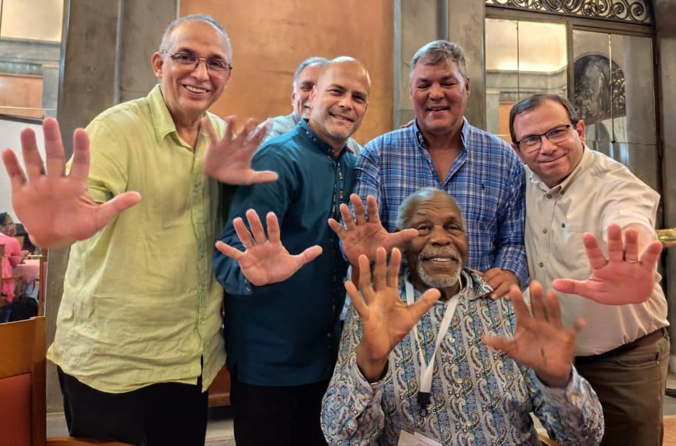 iGracias por la visita, Danny! En #Cuba siempre serás bienvenido. iFeliz regreso! #DannyGlover #CDRCuba #LosCinco