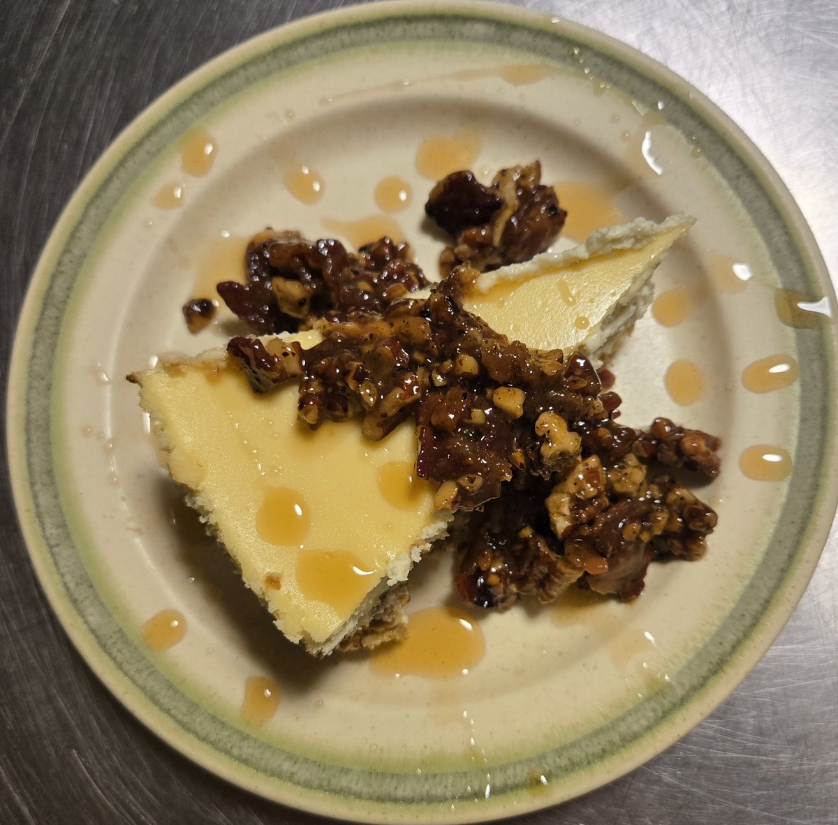 elliefaye70's tweet photo. #twitterbakoff Chopped Challenge Cheesecake with Maple Bacon Pecan Topping https://t.co/X4sniCxzJI