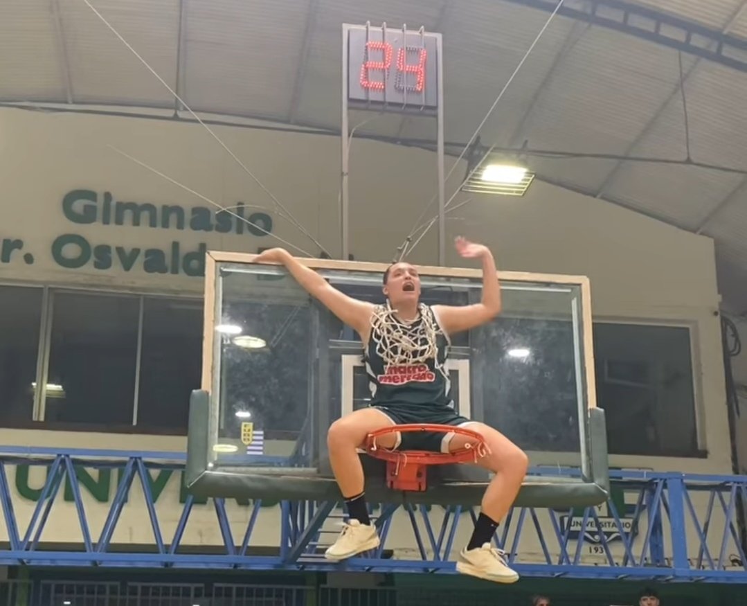 🏆 ¡ 𝐔𝐑𝐔𝐍𝐃𝐀𝐘 𝐔𝐍𝐈𝐕𝐄𝐑𝐒𝐈𝐓𝐀𝐑𝐈𝐎 𝐂𝐀𝐌𝐏𝐄𝐎𝐍  𝐔𝟏𝟔 !

Urunday Universitario se consagró campeón en U16 luego de vencer a Aguada 78-59  y cerrar 2 a 1 la serie. 

👏🏼 Felicitaciones !!!!
