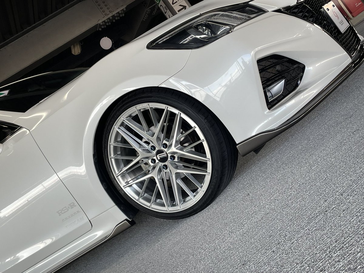 FAVORE2021's tweet photo. SilkBlaze FAVORE
F535
鍛造アルミ1ピースホイール
210クラウン後期アスリートに装着
車両
SilkBlaze Sports
210クラウンアスリート後期
@KSPEC_PR
@silkblaze_jp
@SilkBlazeSPORTS
#F535
#鍛造アルミホイール
#SilkBlazeSports
#ケースペック https://t.co/0qavrINUsb