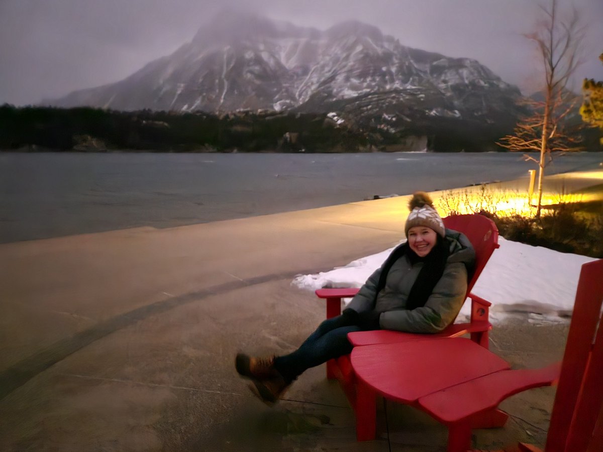 A much needed weekend in the mountains. Absolutely love Waterton in the winter 🫶🏻❄️✨️ #Waterton #weekendgetaway