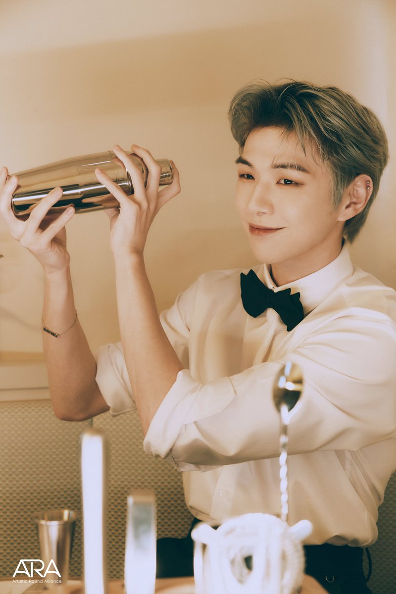 kd_officialx's tweet photo. [📢] 강다니엘(KANGDANIEL) 1ST OFFICIAL FANCLUB [FLOWD] KIT 추가 신청 안내 (+ENG)

[VEILED DELIGHT HOTEL]
🗝️ 추가 신청 일정
2024.12.16(MON) 6PM (KST) ~ 2024.12.18(WED) 11:59PM (KST)

자세한 내용은 강다니엘 OFFICIAL PLATFORM에서 확인해 주세요
🔗 https://t.co/oXb8qgQWtz

#강다니엘 #KANGDANIEL
#플로디 #FLOWD